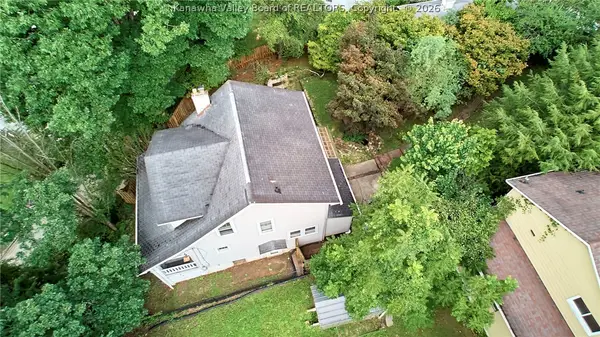 946 Mathews Avenue, Charleston, WV 25302