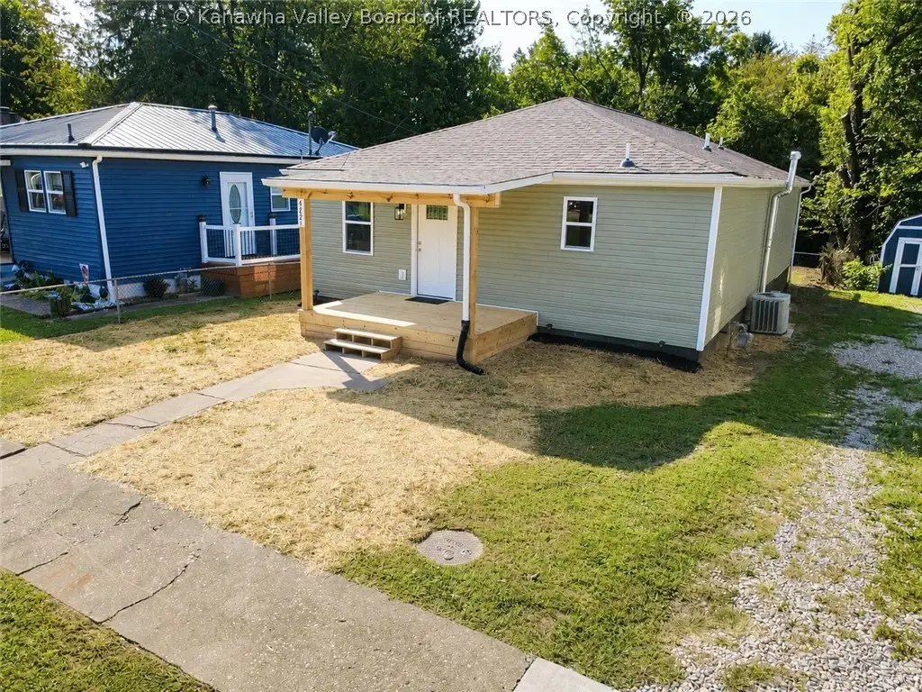 4621 Auburn Road, Huntington, WV 25704 - #1