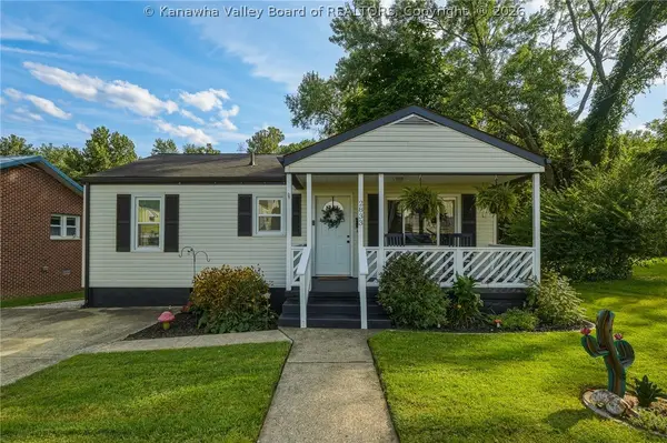 2833 Madison Avenue, St Albans, WV 25177