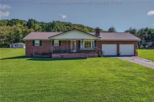 1820 Ravenswood Road, Ravenswood, WV 26164