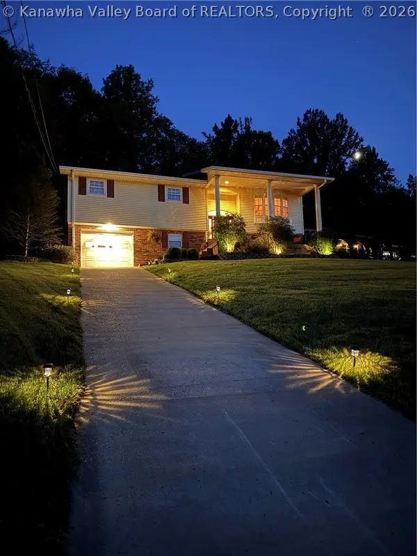 666 Elk Estates Estates, Elkview, WV 25071