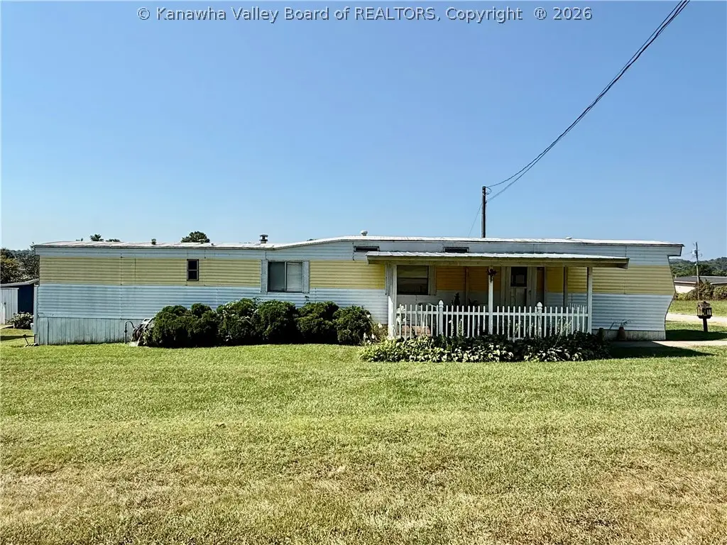 145 Lakeview Drive, Cottageville, WV 25239 - #1