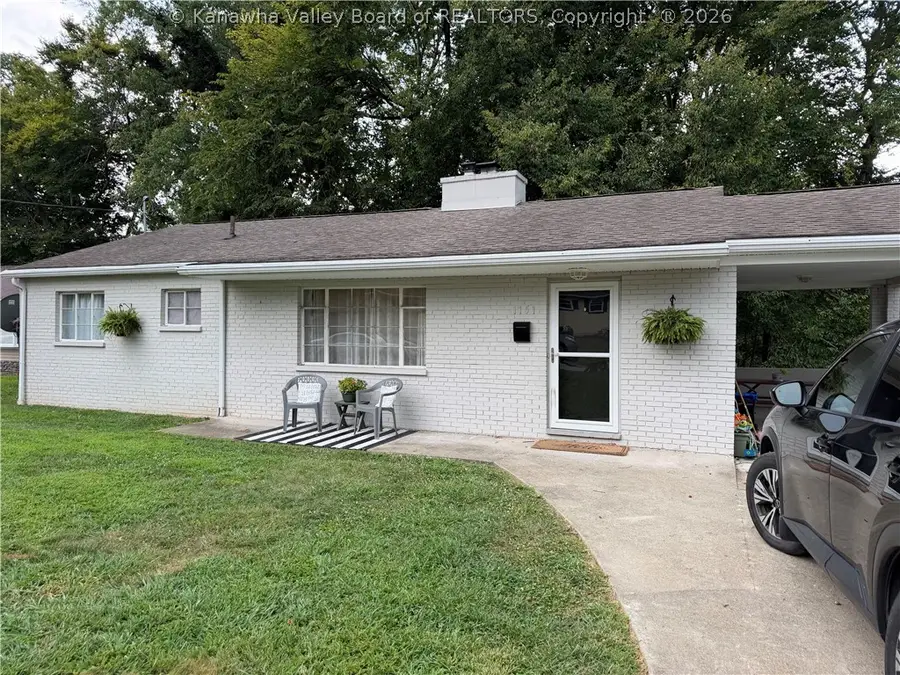 1151 Summit Drive, Saint Albans, WV 25177 - #2