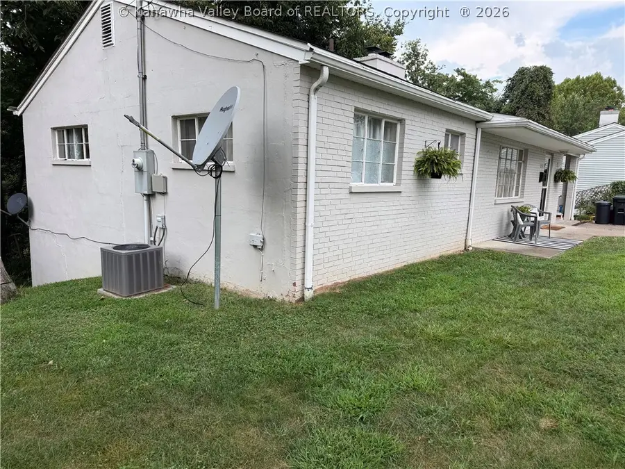 1151 Summit Drive, Saint Albans, WV 25177 - #3