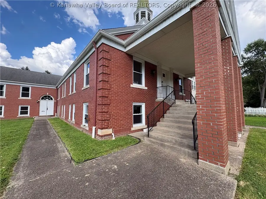 5502 Noyes Avenue, Charleston, WV 25304 - #2