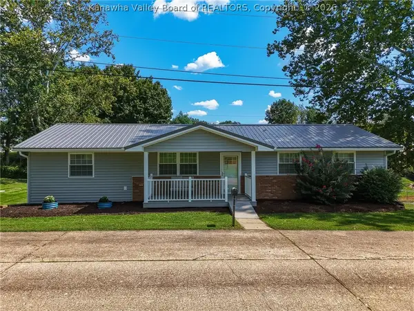 104 Pine Ridge, Scott Depot, WV 25560