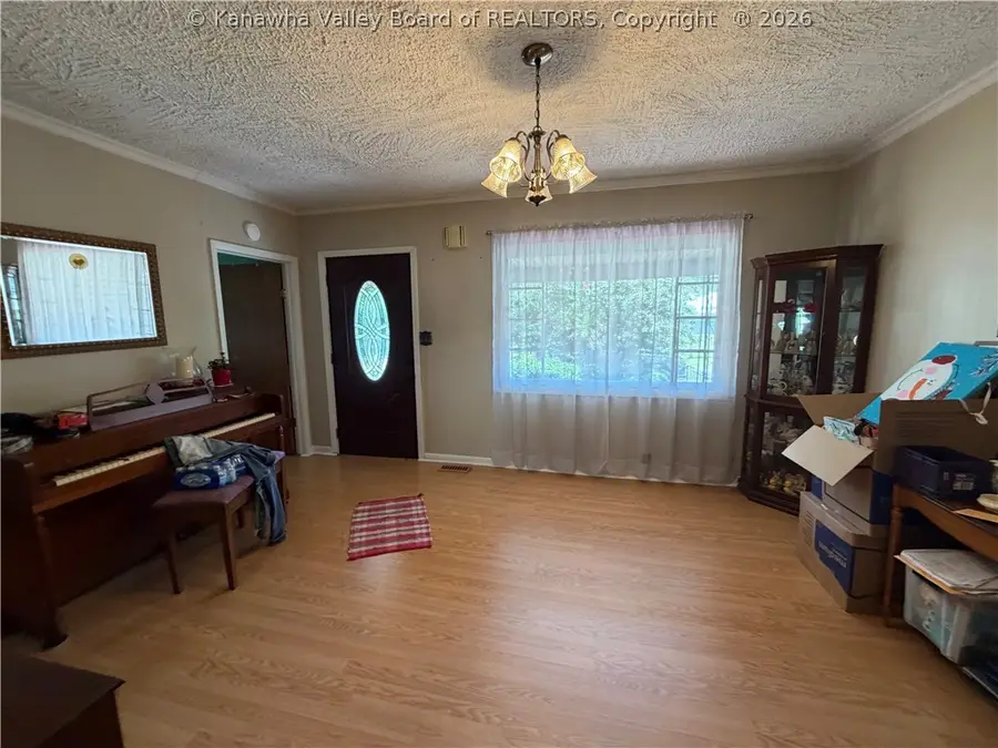 90 Breezewood Avenue, Verdunville, WV 25649 - #2