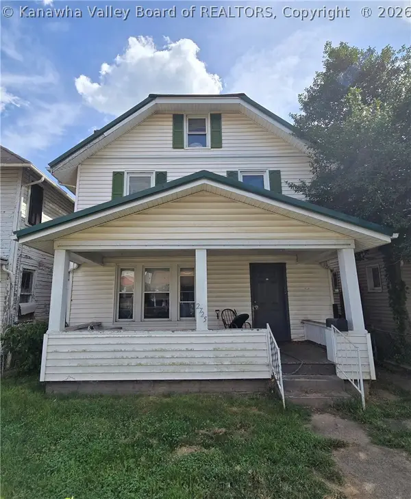 2725 Highlawn Avenue, Huntington, WV 25702