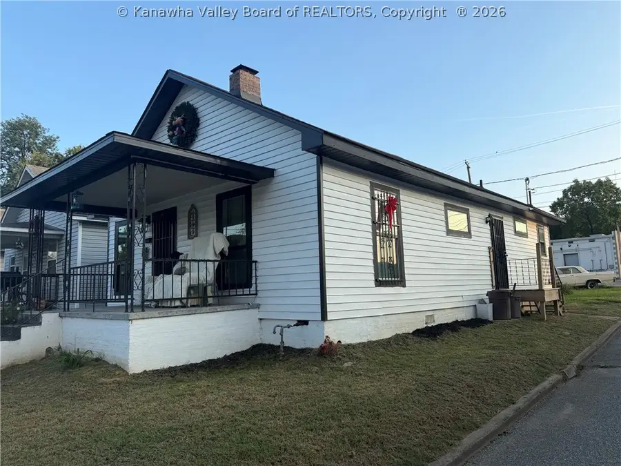 1427 1st Avenue, Charleston, WV 25302 - #2