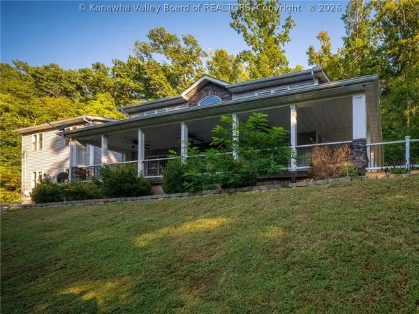 20 Michelle Lane, South Charleston, WV 25309