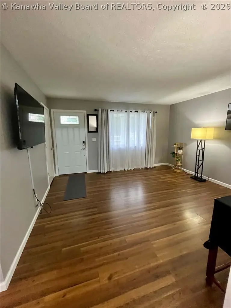 27 Circle Drive, Ravenswood, WV 26164 - #2