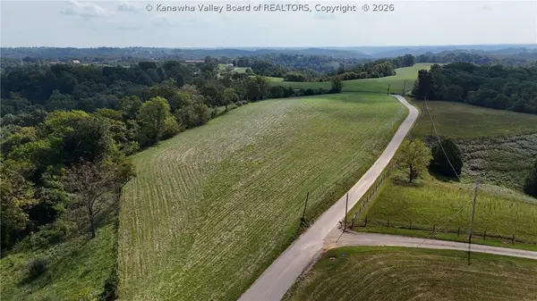 3491 Thomas Ridge Road, Leon, WV 25123