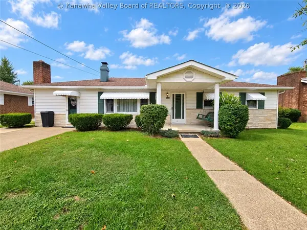2904 Maple Avenue, Point Pleasant, WV 25550