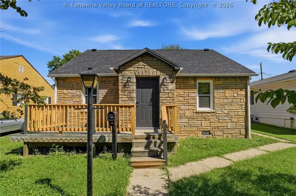 631 Chestnut Street, Kenova, WV 25530