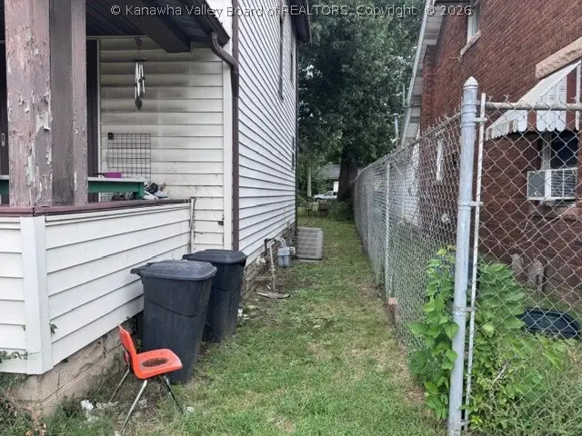 204 8th Avenue, Huntington, WV 25701 - #3