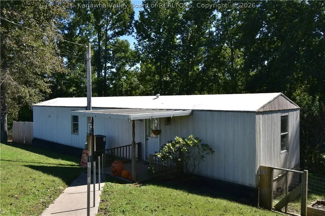 182 Upward Way, Red House, WV 25168 - #1