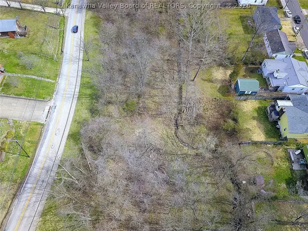 924 - 958 Lincoln Drive, South Charleston, WV 25309