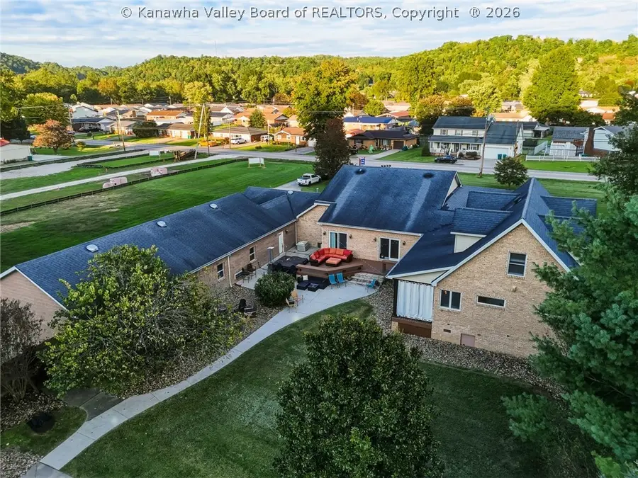 83 Garage Lane, Winfield, WV 25213 - #2