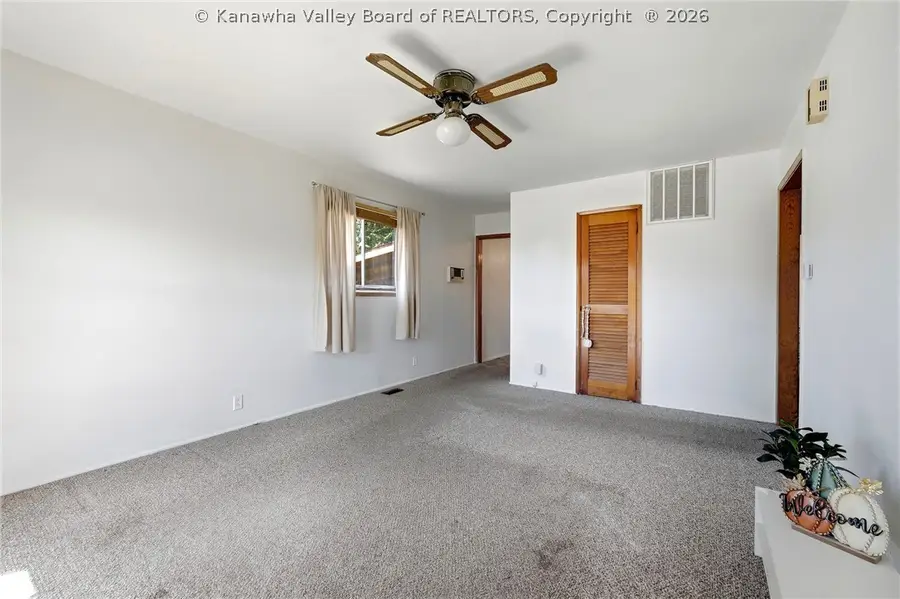 300 Ada Dell Avenue, Hurricane, WV 25526 - #3