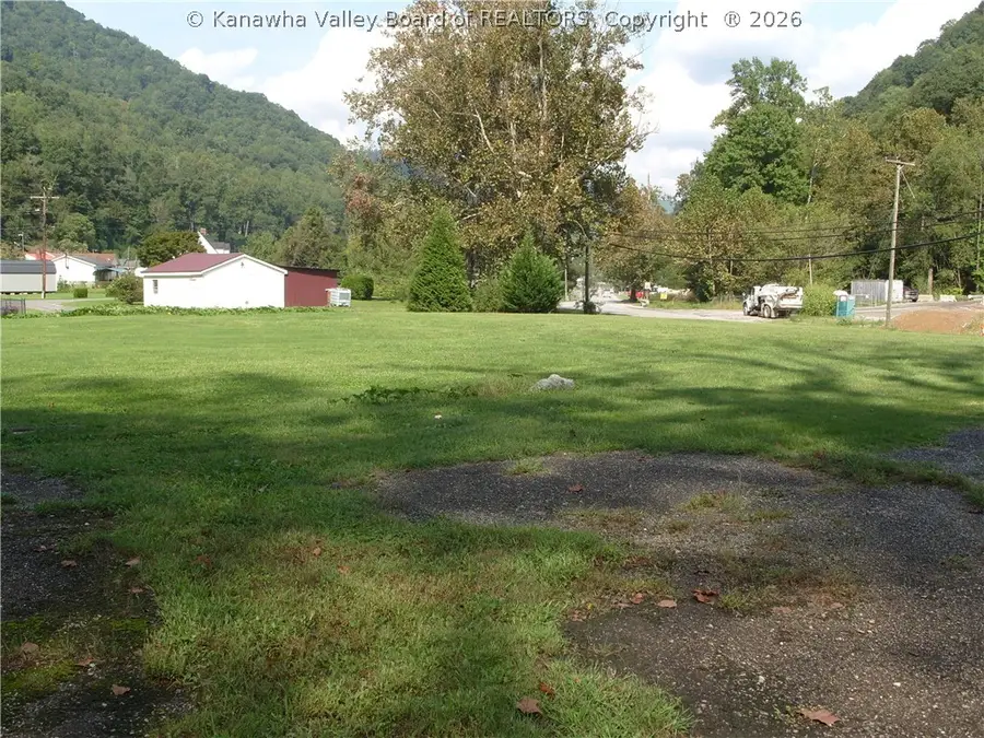 6 Kimberly Street, Kimberly, WV 25118 - #3