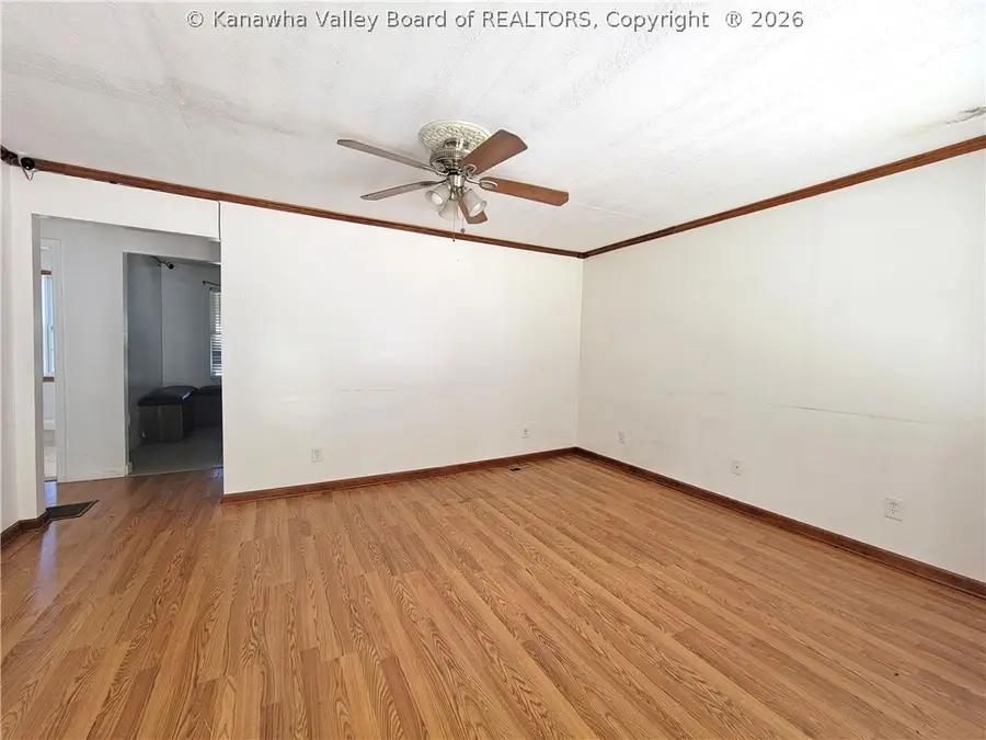 202 Winfield Road, Saint Albans, WV 25177 - #3