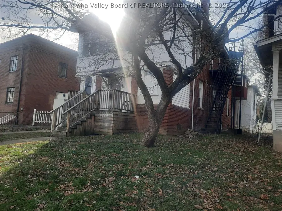 611 Grant Street, Charleston, WV 25302 - #2