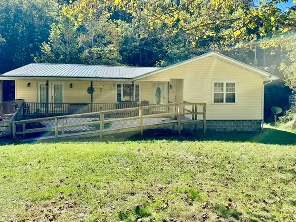 1031 Sycamore Road, Griffithsville, WV 25521