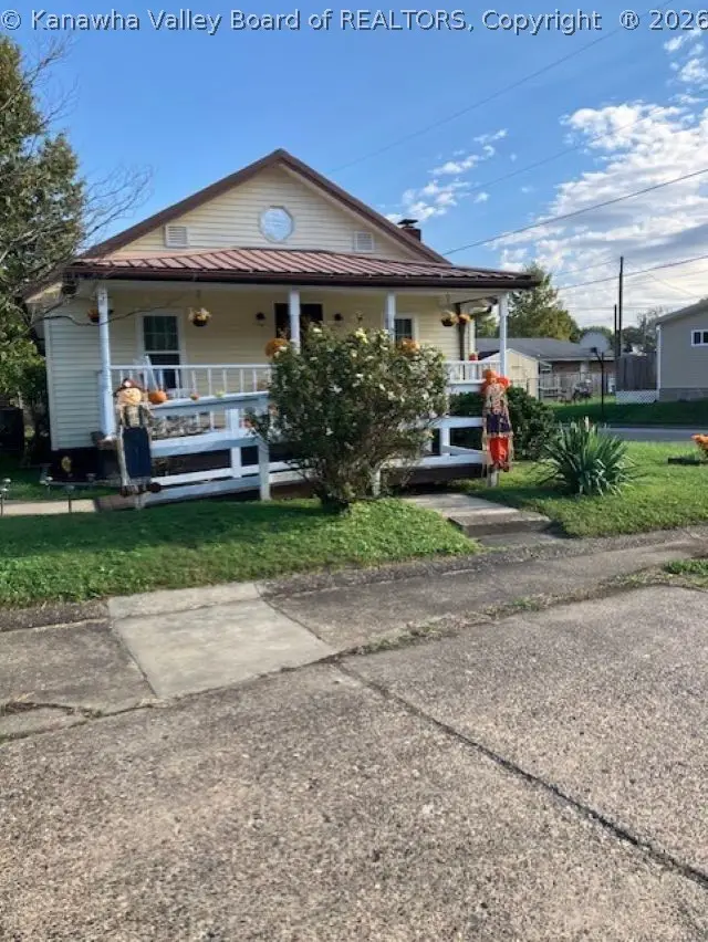 213 Third Street, New Haven, WV 25265 - #2