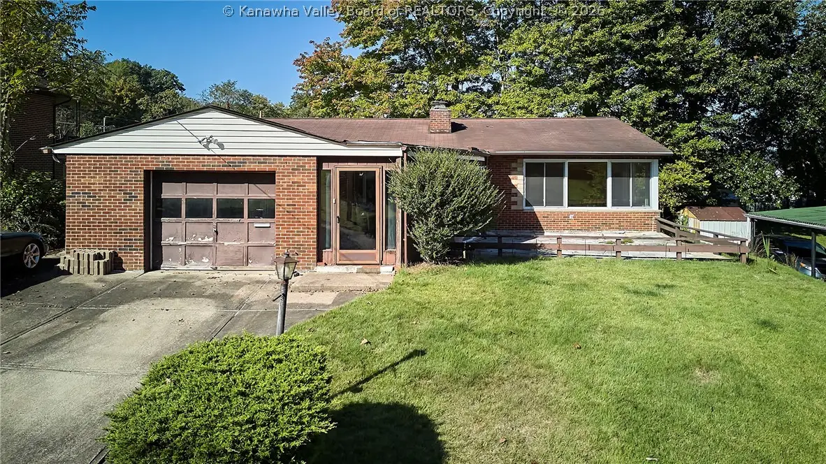 839 Observatory Drive, Saint Albans, WV 25177 - #1