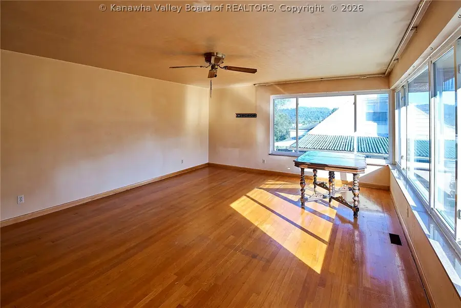 839 Observatory Drive, Saint Albans, WV 25177 - #3