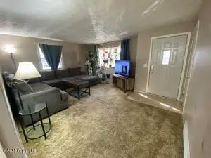 425 Circle Dr, Gillette, WY 82716 - Image #3