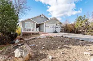 802 Dalbey Ave, Gillette, WY 82716 - Image #3