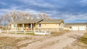 212 Bertha Rd, Moorcroft, WY 82721 - Image #1