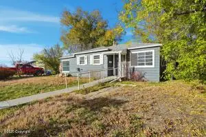 106 Frontier Ave, Newcastle, WY 82701 - Image #2