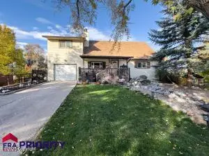 1503 E Rawhide Dr, Gillette, WY 82716