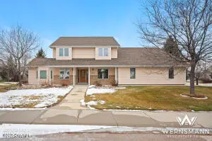 1650 Country Club Rd, Gillette, WY 82718