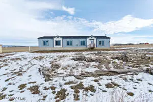 194 Robinson Rd, Moorcroft, WY 82721 - Image #1