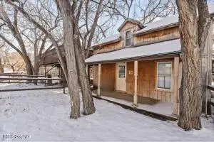 10 Hill W, Newcastle, WY 82701