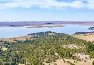 111 Lakeview Dr, Pine Haven, WY 82721