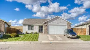 708 Sako Dr, Gillette, WY 82718