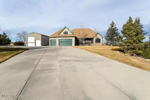 7100 Crimson Ct, Gillette, WY 82718