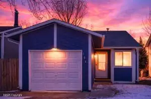 106 E Laurel St E, Gillette, WY 82718 - Image #1