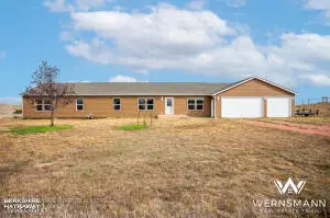 2 Redtail St, Gillette, WY 82718
