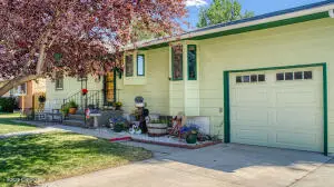 110 E Sunset Dr, Gillette, WY 82716 - #1