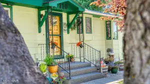 110 E Sunset Dr, Gillette, WY 82716 - #2