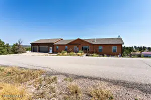 25 Pendleton Dr, Pine Haven, WY 82721