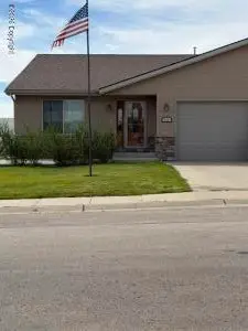 713 Rocking T Dr, Gillette, WY 82718
