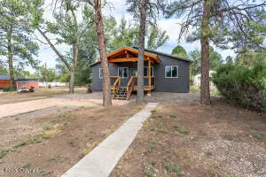 1113 6th St, Upton, WY 82730 - #2