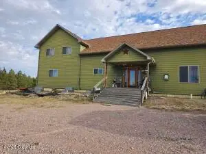 51 Dixon, Newcastle, WY 82701