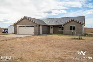 9 Sherry Pl, Sundance, WY 82729